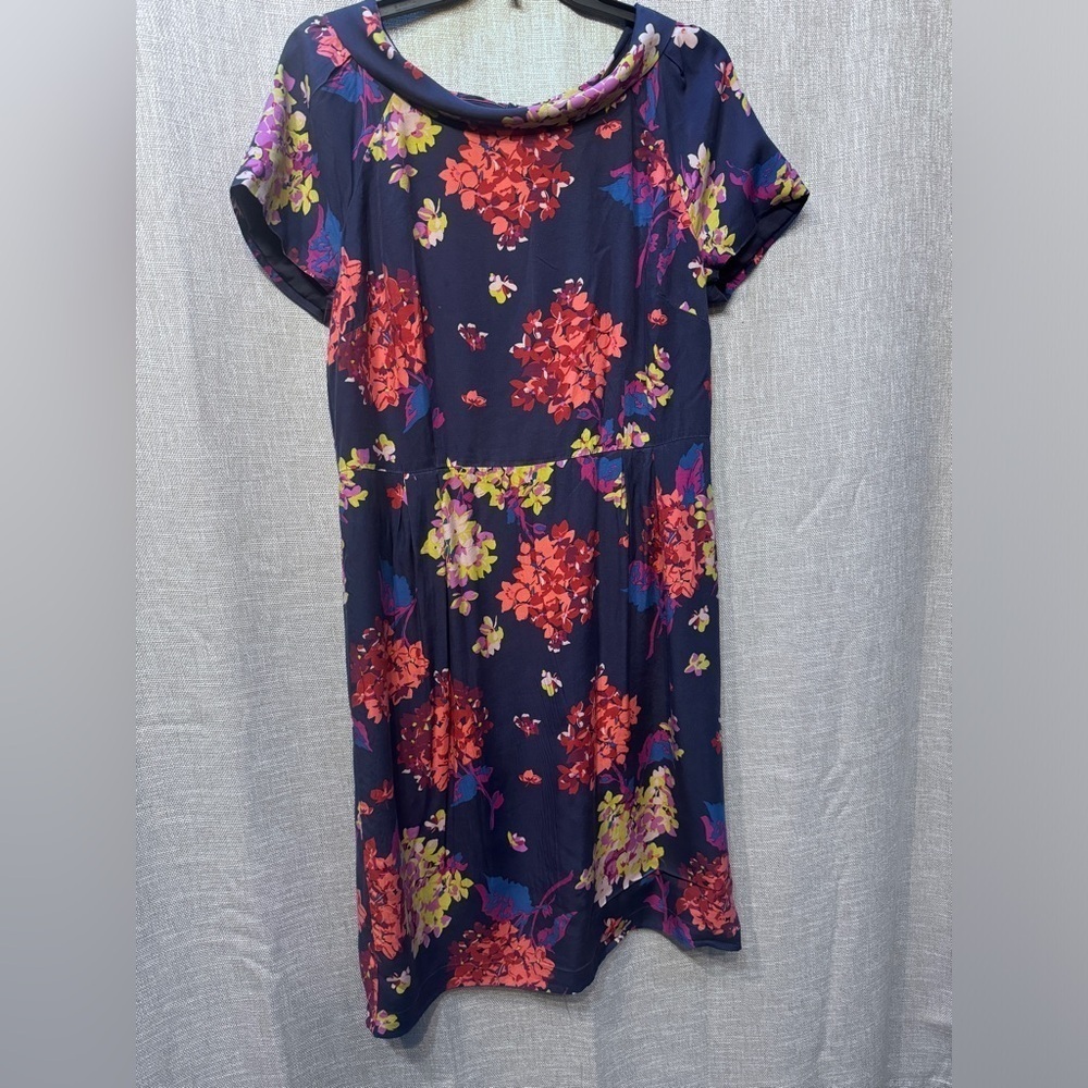 Boden silk floral roll collar midi dress US10 - Picture 3 of 12